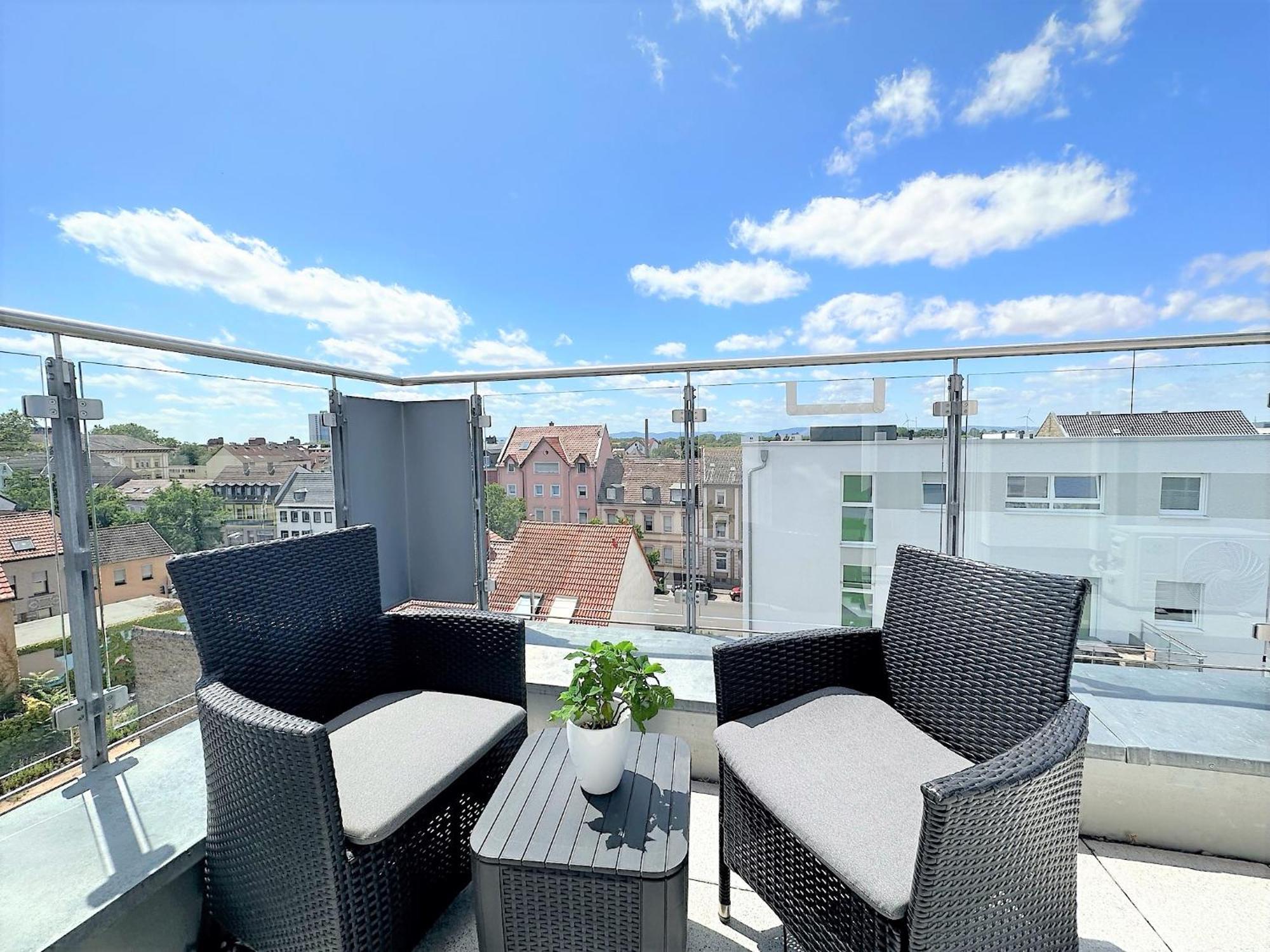 Panorama Penthouse Apartment Mit Klima Und Whirlpool Fuer Bis Zu 6 Personen Frankenthal  Dış mekan fotoğraf